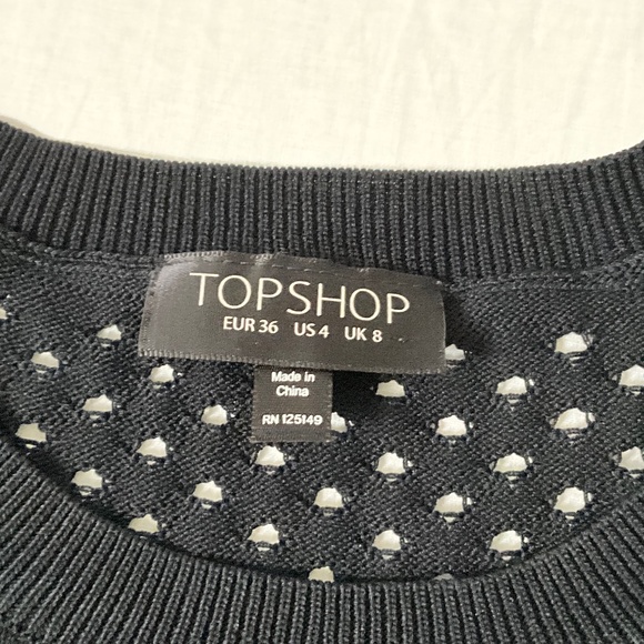 NWOT TOPSHOP Perforated Knit Jersey Sweater Top Size 4 Black - Picture 2 of 11
